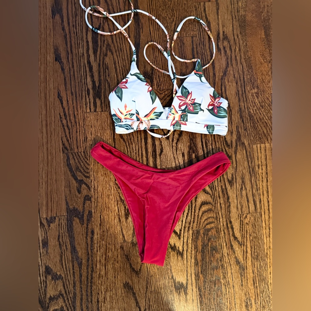 Women’s Zafu bikini size small